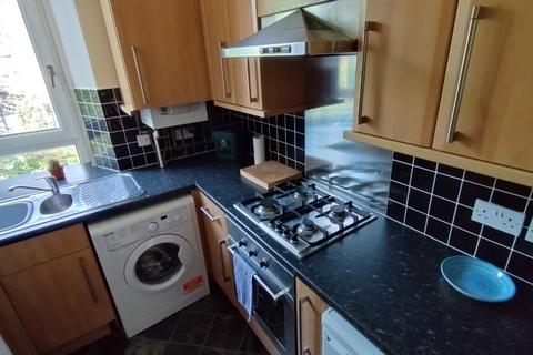 2 bedroom flat to rent, Wallfield Crescent, Rosemount, Aberdeen, AB25