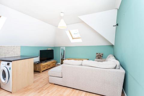 2 bedroom apartment for sale, Flat 17 Kingsholme, 148 Richmond Park Road, Bournemouth, Dorset, BH8 8DF