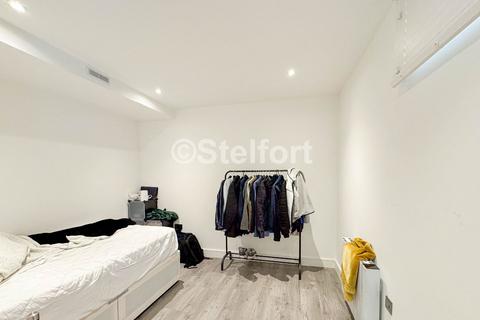 undefined, Leytonstone Road, London E15
