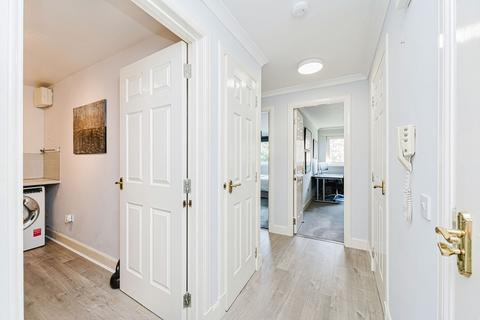 12/4 St. Clair Road, Edinburgh, EH6 8JJ