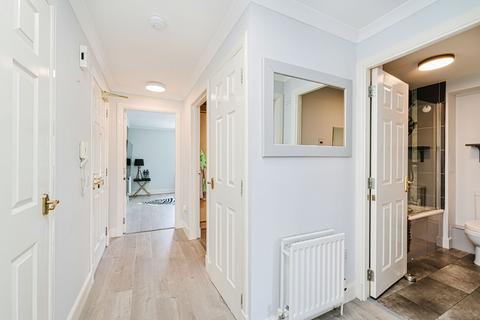 12/4 St. Clair Road, Edinburgh, EH6 8JJ