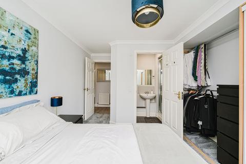12/4 St. Clair Road, Edinburgh, EH6 8JJ