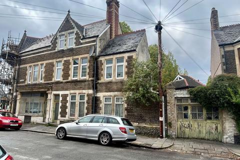 6 bedroom semi-detached house for sale, Sneyd Street, Cardiff CF11