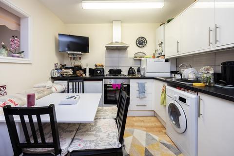 6 bedroom terraced house for sale, Leyland Road, London SE12