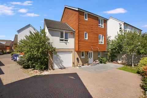 5 bedroom townhouse for sale, Westgate, St. Marys Island, Chatham