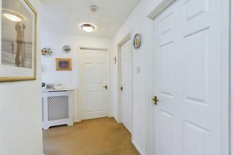 2 bedroom detached bungalow for sale, Birkdale Close, Worthing, BN13