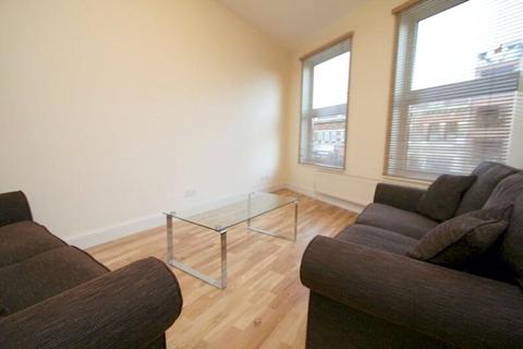 2 bedroom apartment to rent, Grosvenor Parade, Uxbridge Road, Ealing, London, W5