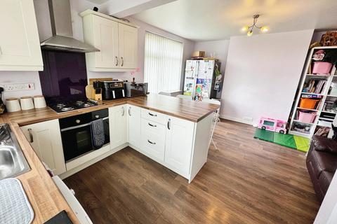 3 bedroom semi-detached house for sale, Beveley Road, Telford TF2