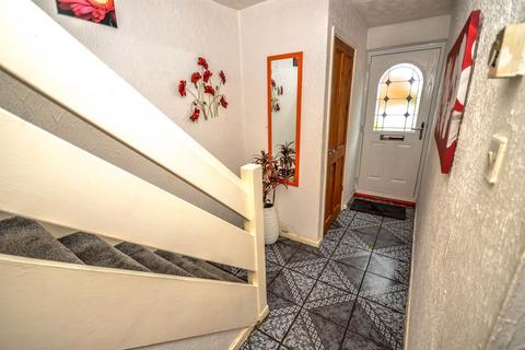 4 bedroom end of terrace house for sale, Kenton Court, South Shields