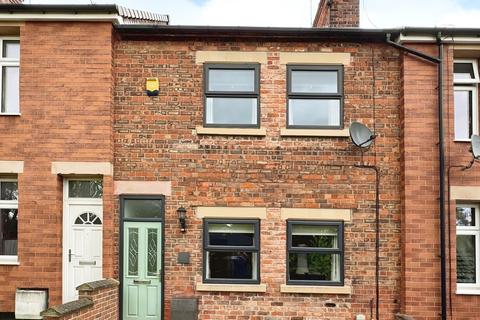 3 bedroom terraced house to rent, Park Row, Hull HU13