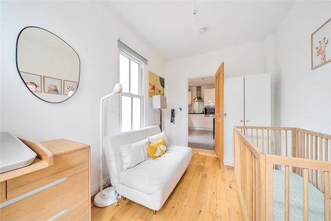 Flat A, 70 Alexandra Park Road, London, N10 2AD