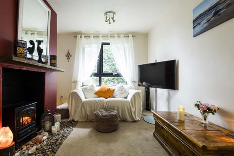 1 bedroom flat for sale, Somercoates Close, Cockfosters, EN4