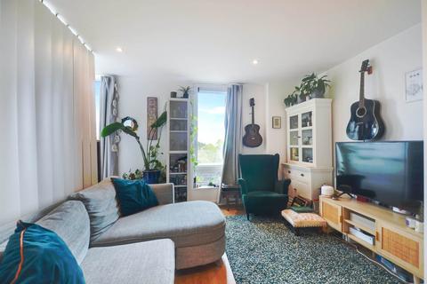 1 bedroom apartment for sale, High Road, North Finchley