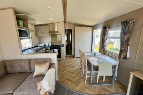 2 bedroom static caravan for sale, Hayling Island Holiday Park