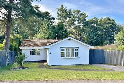 3 bedroom bungalow for sale, Birchwood Drive, Alderholt, Fordingbridge, Hampshire, SP6