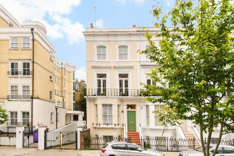 2 bedroom maisonette to rent, Fawcett Street, Chelsea, London, SW10