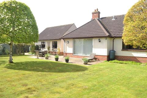 2 bedroom bungalow for sale, Kepouroikos, Domsey Lane, Little Waltham, Chelmsford