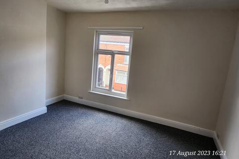 3 bedroom terraced house to rent, Tyne Street, Hull HU3