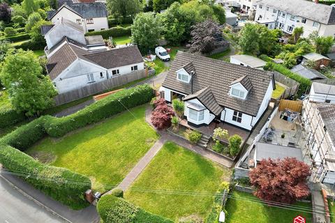 5 bedroom detached house for sale, Gorof Road, Lower Cwmtwrch, Swansea, City And County of Swansea. SA9 1DX