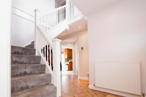 14 Carde Close, Hertford, SG14 2EU