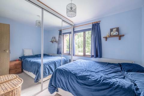 1 bedroom maisonette for sale, Maypole Road, Taplow SL6