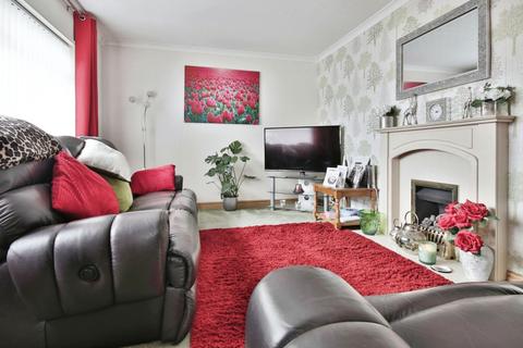 3 bedroom semi-detached house for sale, Wadebridge Grove, Hull, HU9 5AZ