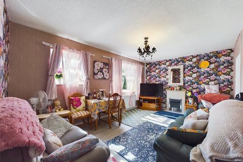 2 bedroom apartment for sale, Matson Avenue, Matson, Gloucester, Gloucestershire, GL4
