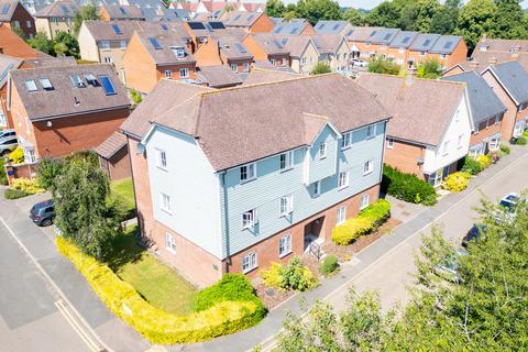 2 bedroom flat for sale, Crabtrees, Saffron Walden, CB11