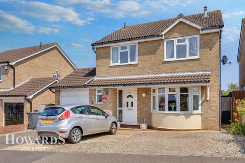 4 bedroom detached house for sale, Airedale, Lowestoft