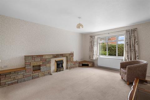 4 bedroom detached house for sale, 7 Otley Close, Worcester.  WR4 0BJ