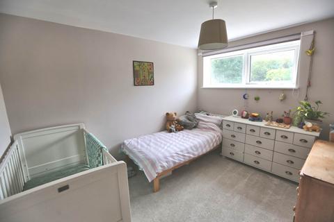 53 Blakelow Road, Macclesfield, SK11 7ED