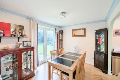 4 Lauridson Close, Laceby, Grimsby, DN37 7FH