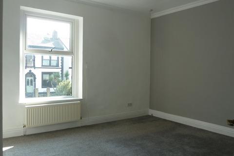 2 bedroom terraced house to rent, Mottram Road, Stalybridge