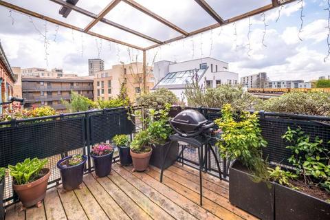 3 bedroom apartment to rent, 162-164 Abbey Street, London SE1