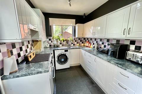 2 bedroom terraced house for sale, Grays Road, Carlton, S71
