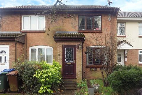 2 bedroom terraced house for sale, Glyndebourne Gardens, Banbury OX16