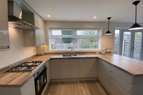 64 Fold Green, Chadderton, Oldham, OL9 9DX