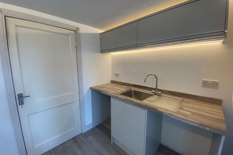 64 Fold Green, Chadderton, Oldham, OL9 9DX