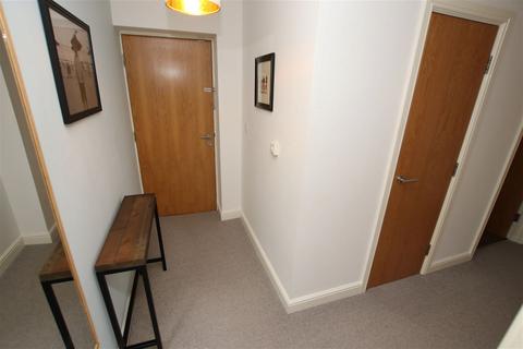 2 bedroom flat for sale, Gawber Road, Barnsley