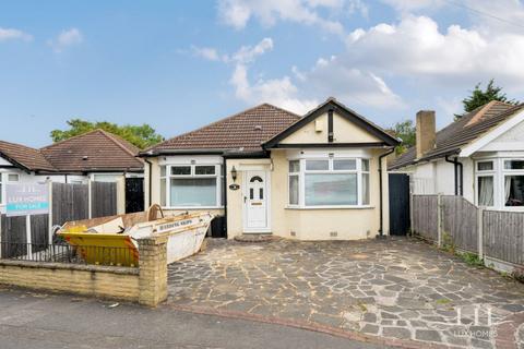 3 bedroom detached bungalow for sale, Ardleigh Close, Hornchurch