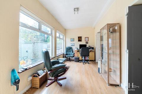 12 Ardleigh Close, Hornchurch, RM11 2SS