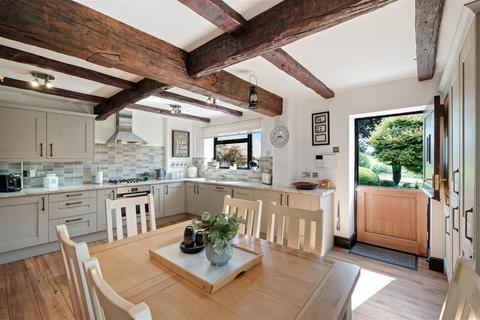 5 bedroom barn conversion for sale, Alcester Road, Tardebigge, Bromsgrove, B60 1NE