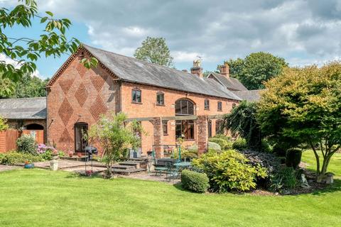 5 bedroom barn conversion for sale, Alcester Road, Tardebigge, Bromsgrove, B60 1NE