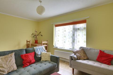 2 bedroom flat to rent, Lindsey Avenue, Holgate, York, YO26