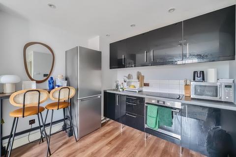 2 bedroom flat for sale, Belsize Road,  West Hampstead,  NW6