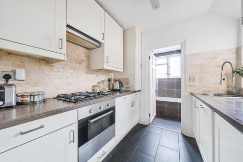 77 Cheam Common Road, Worcester Park, KT4 8TE