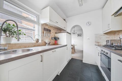 77 Cheam Common Road, Worcester Park, KT4 8TE