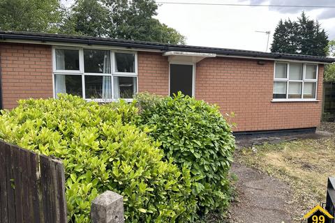 3 bedroom detached bungalow to rent, Tarran place, Altrincham, Manchester, WA14