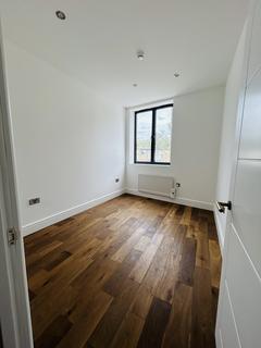 2 bedroom flat to rent, St. Ann's Road, London N15