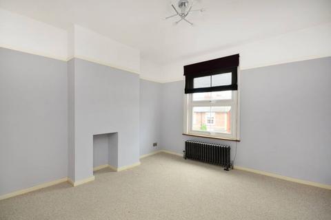 2 bedroom house to rent, Ludlow Road, Guildford, GU2